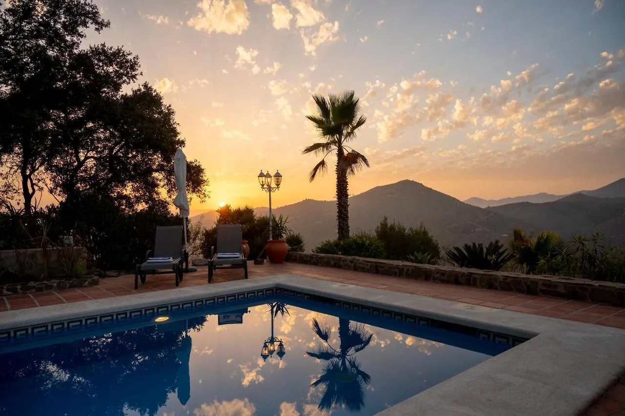 Casa Admar Villa Sayalonga Spain